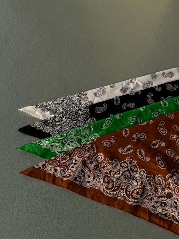 Nix | 🇰🇷 變形蟲 圖騰頭巾 方巾