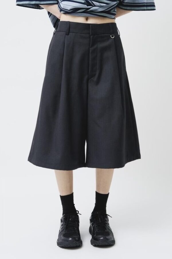 Nix | 🇰🇷 簡約摺線百慕達 西裝短褲