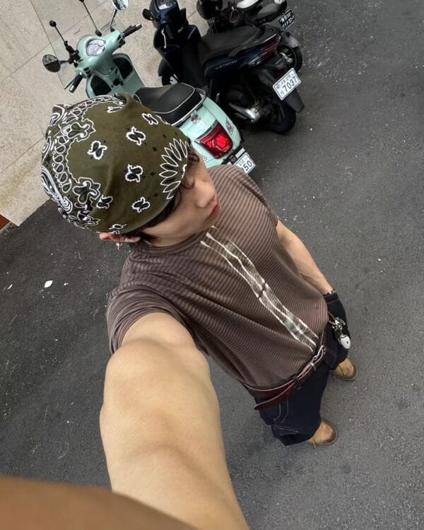 Nix | 🇰🇷 煙灰條紋修身上衣