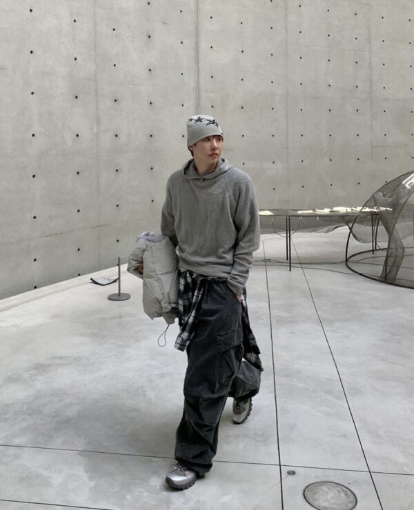 Nix | 🇰🇷 馬海毛巴拉克拉法連帽上衣