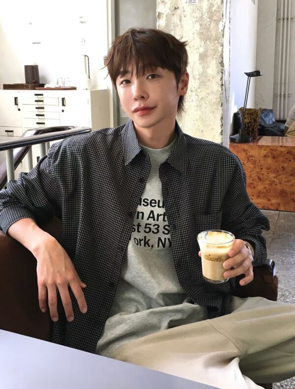 Nix | 🇰🇷 細格紋短版襯衫