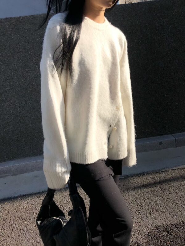 Nix | 🇰🇷 開衩斜釦鈕扣針織衫