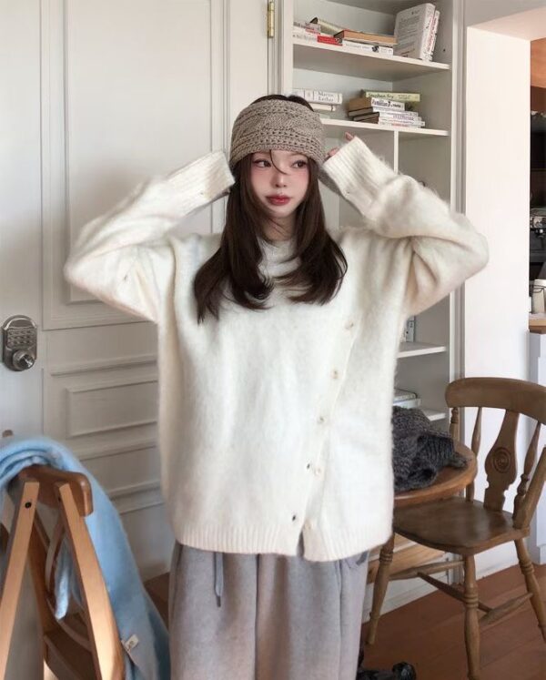 Nix | 🇰🇷 開衩斜釦鈕扣針織衫