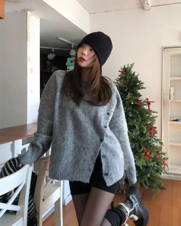 Nix | 🇰🇷 開衩斜釦鈕扣針織衫