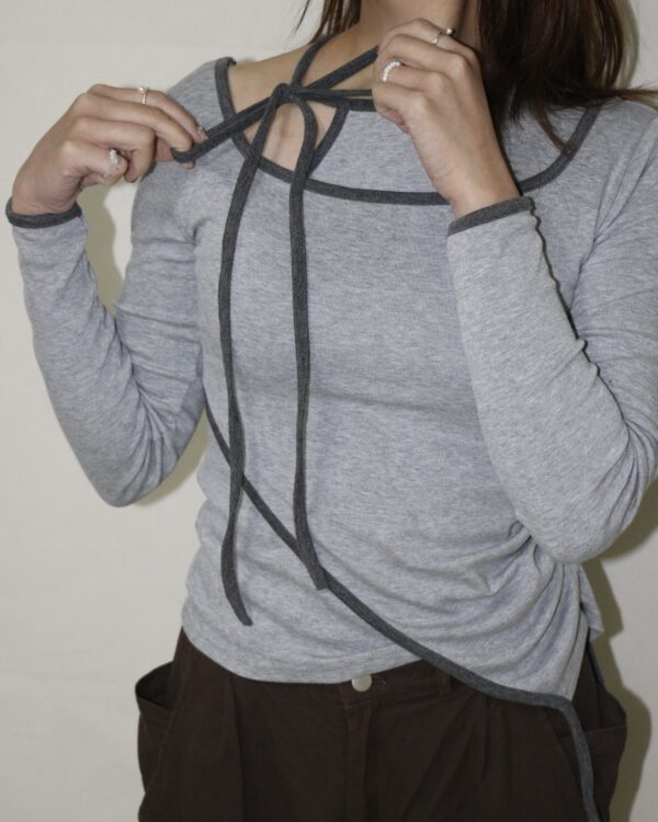Nix | 🇰🇷 單肩綁帶多層次上衣