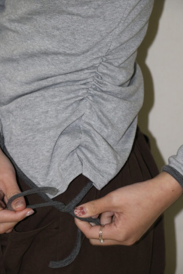 Nix | 🇰🇷 單肩綁帶多層次上衣